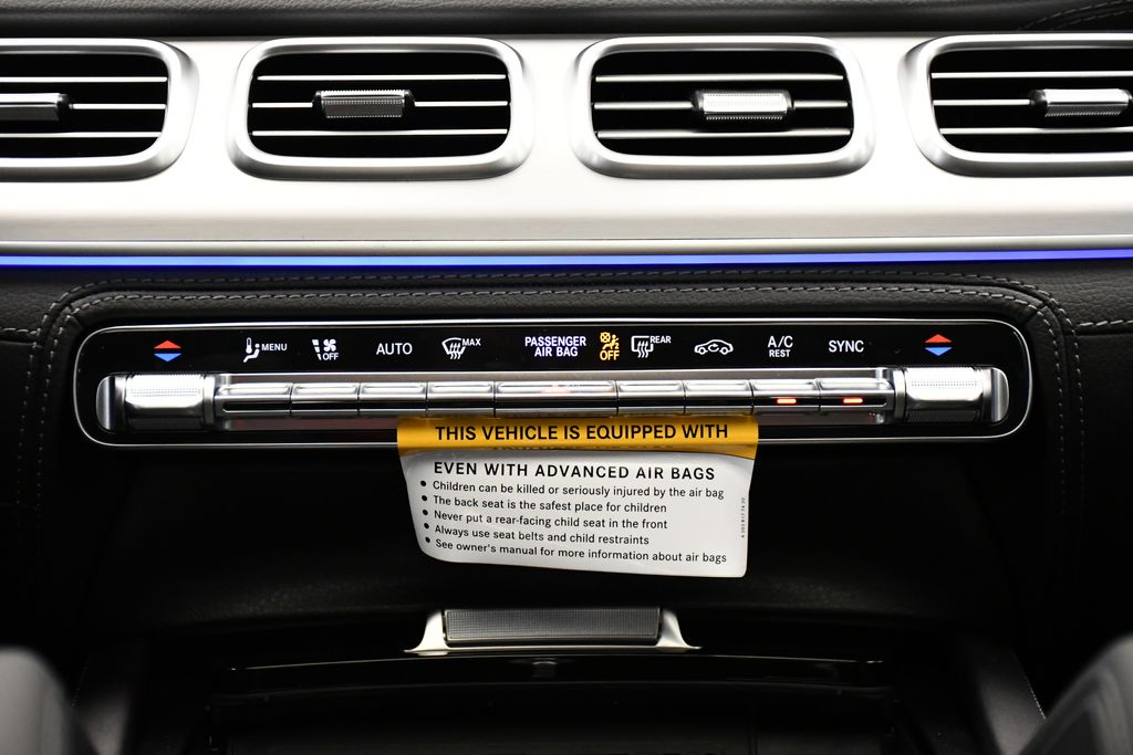 Thumbnail: 2026 Mercedes-Benz GLE - 30