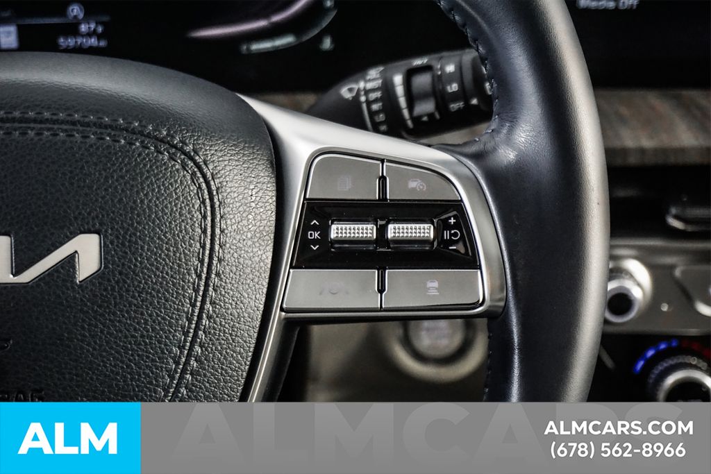 Used 2023 Black Kia EX image 22