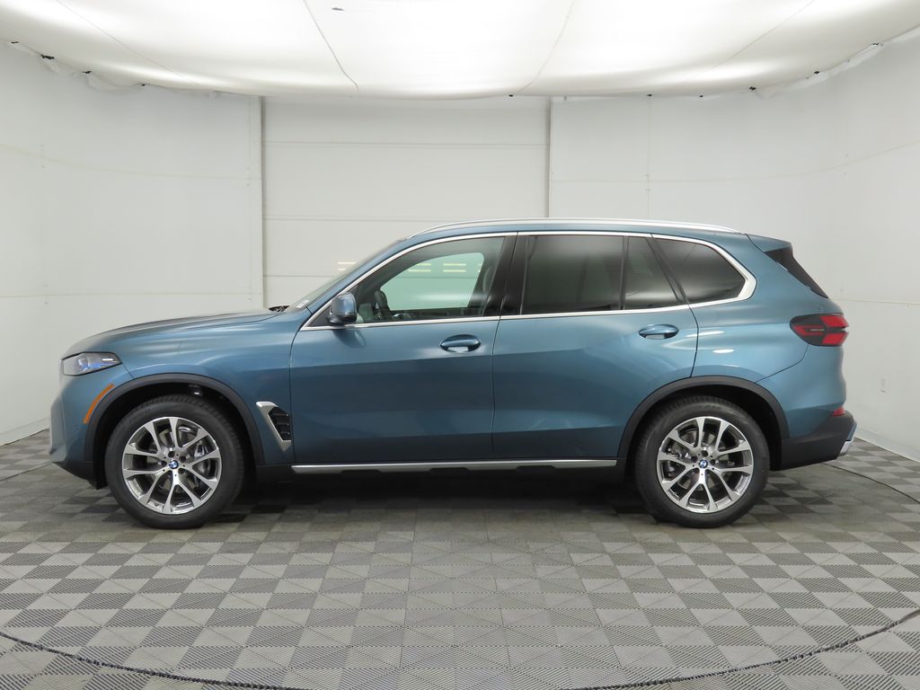 Thumbnail: 2026 BMW X5 - 8