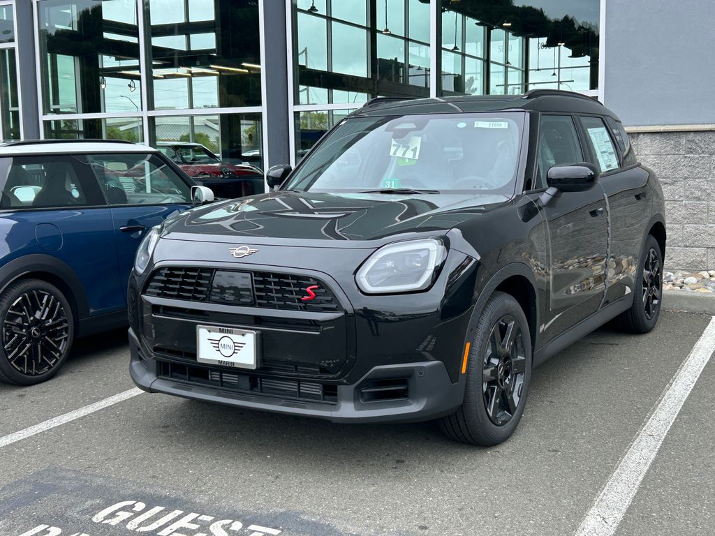 Thumbnail: 2027 MINI Cooper Countryman - 1