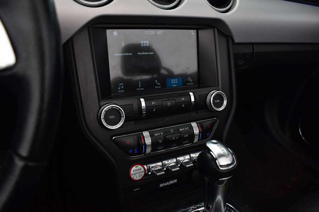 2016 Ford Mustang  20