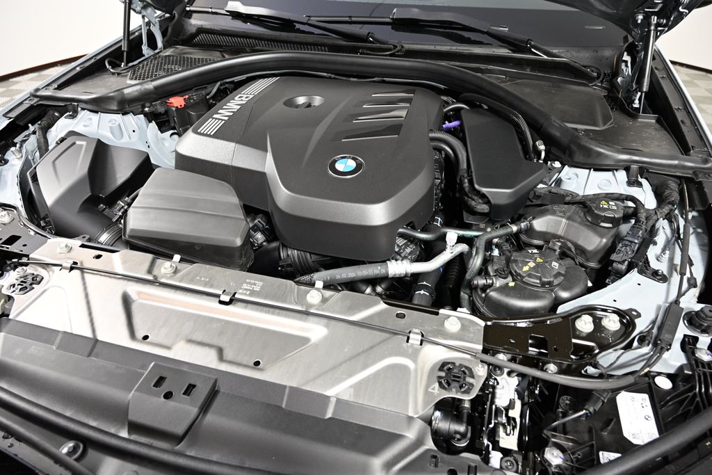 Thumbnail: 2025 BMW 3 Series - 27