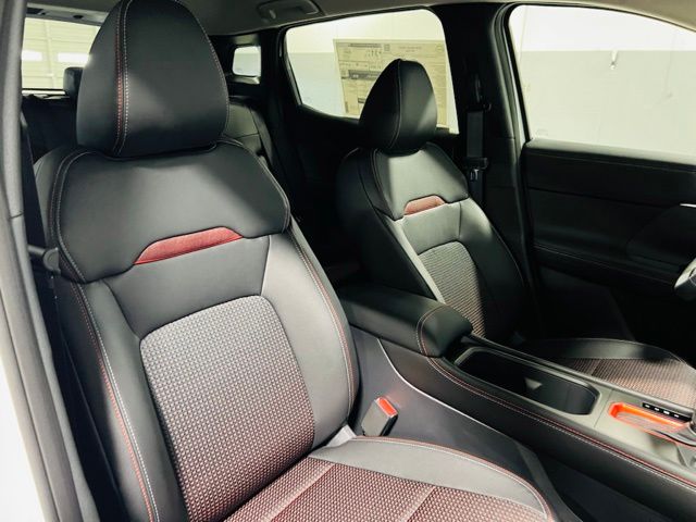 2026 Aspen White/Super Black Nissan Kicks SR FWD SUV