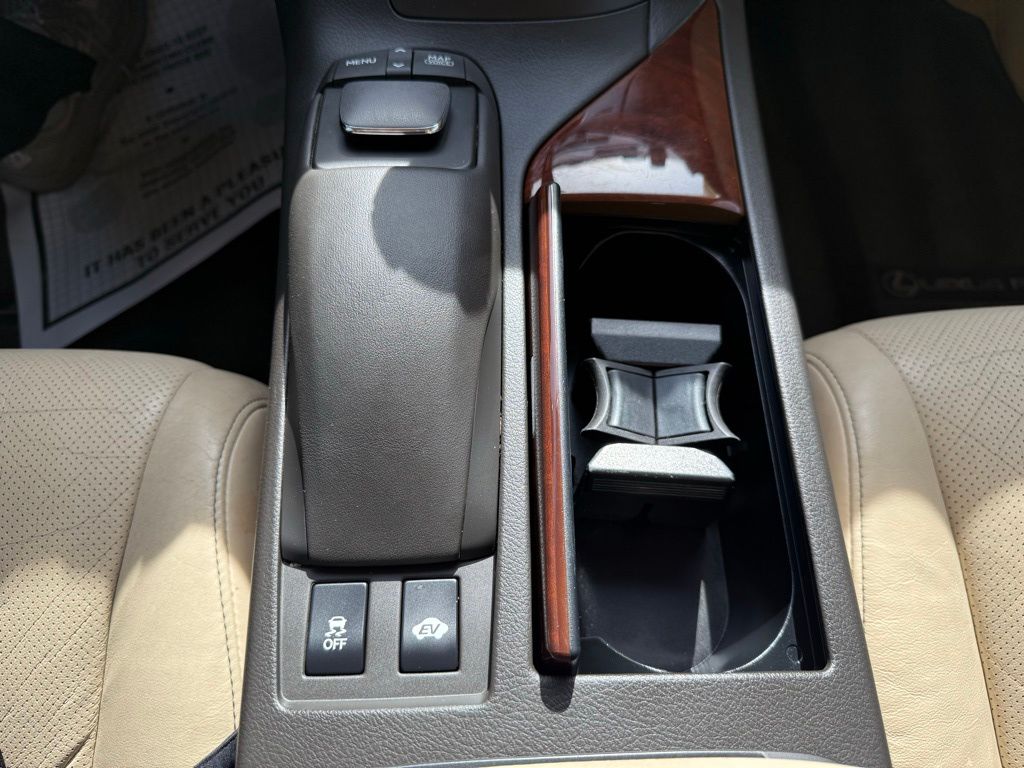 Thumbnail: 2013 Lexus RX - 21