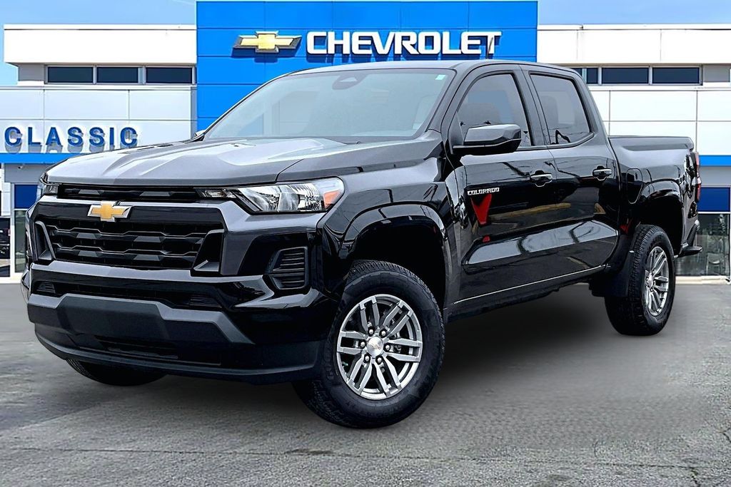 View vehicle photo 3