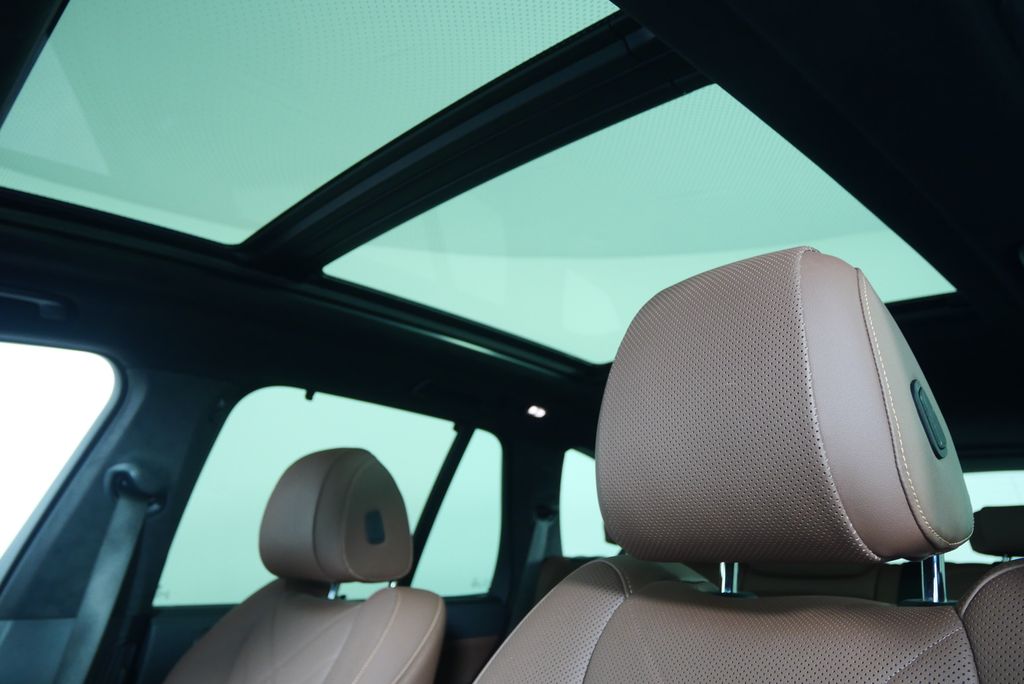 Thumbnail: 2023 BMW X5 - 12