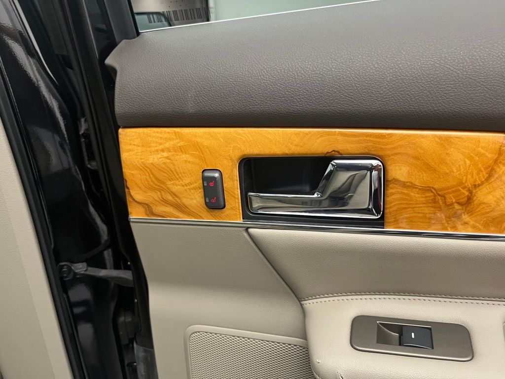 Thumbnail: 2013 Lincoln MKX - 31