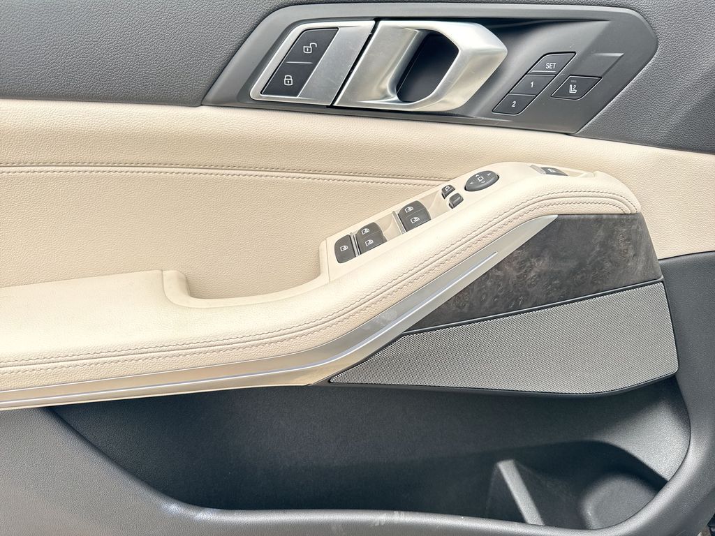 2022 BMW X5 M50i 4