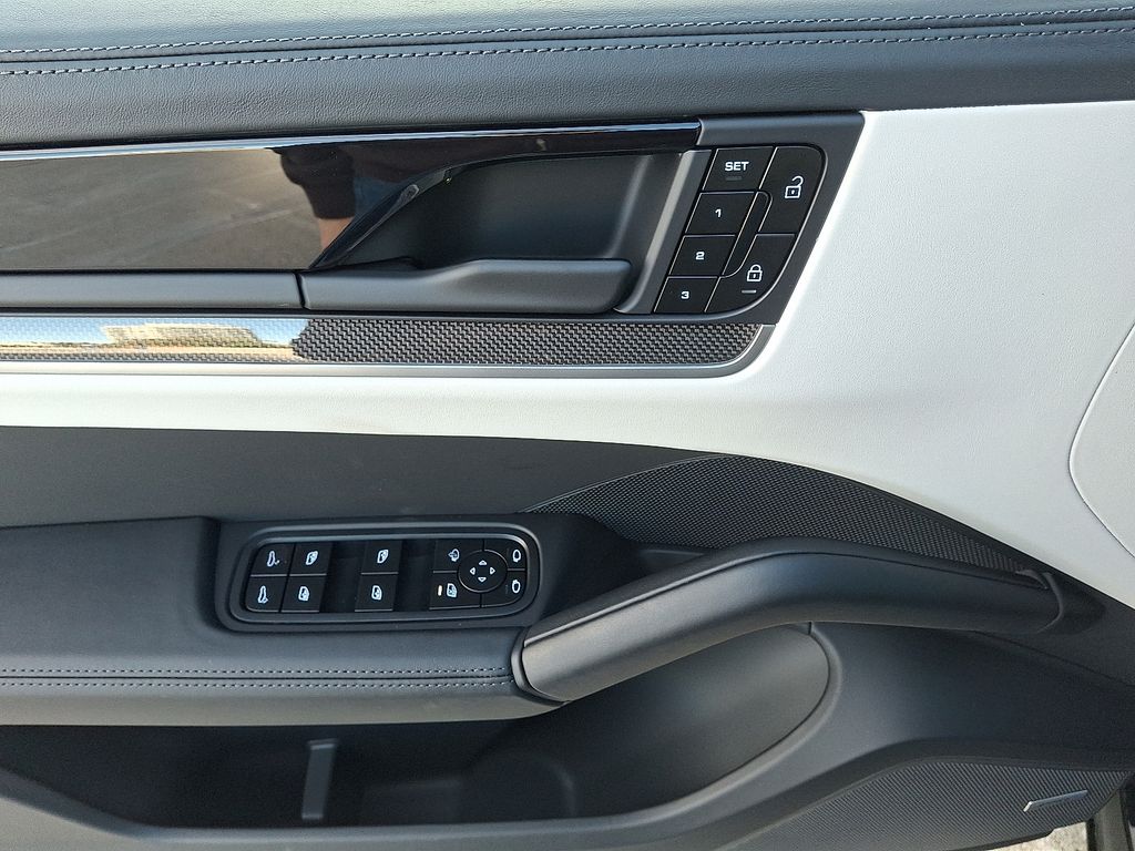 Thumbnail: 2026 Porsche  - 14