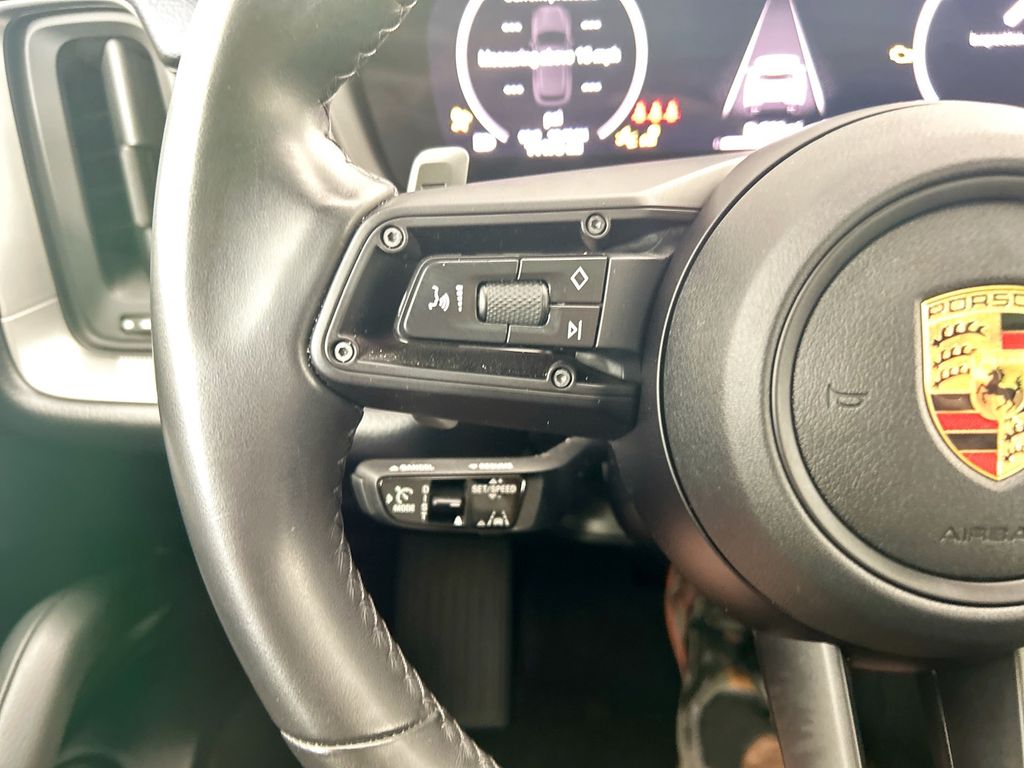 Thumbnail: 2024 Porsche Cayenne - 11