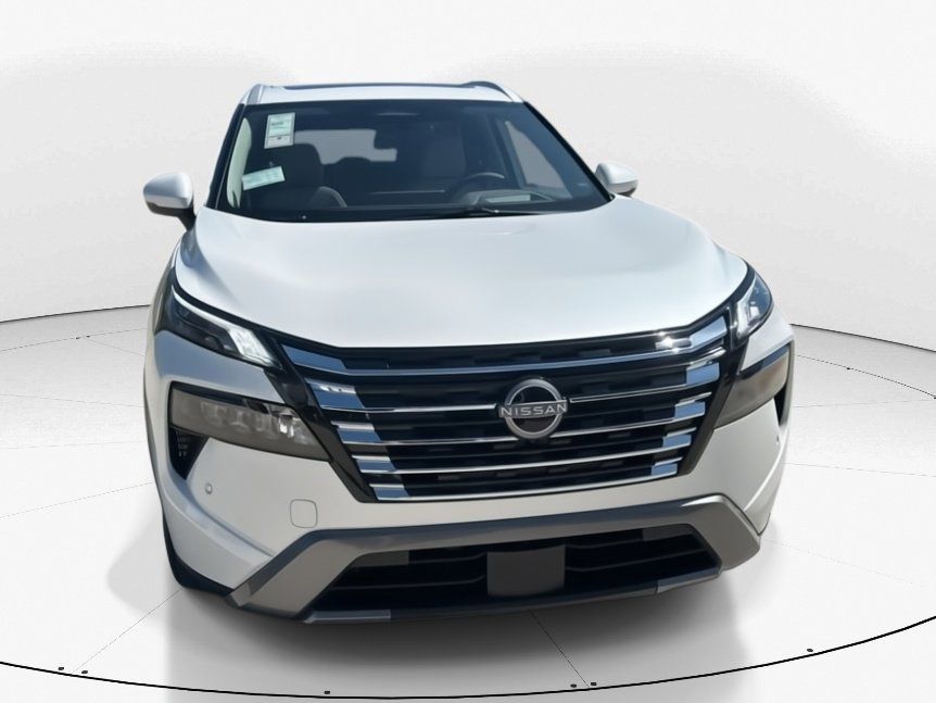 2025 Everest White Pearl Nissan Rogue SL FWD SUV
