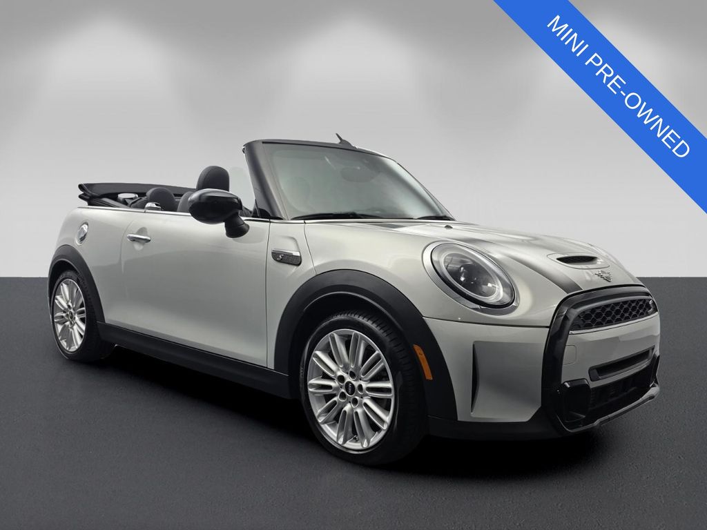 White Silver Metallic 2022 MINI Cooper S Convertible FWD Convertible Front-Wheel Drive 6-Speed Manual