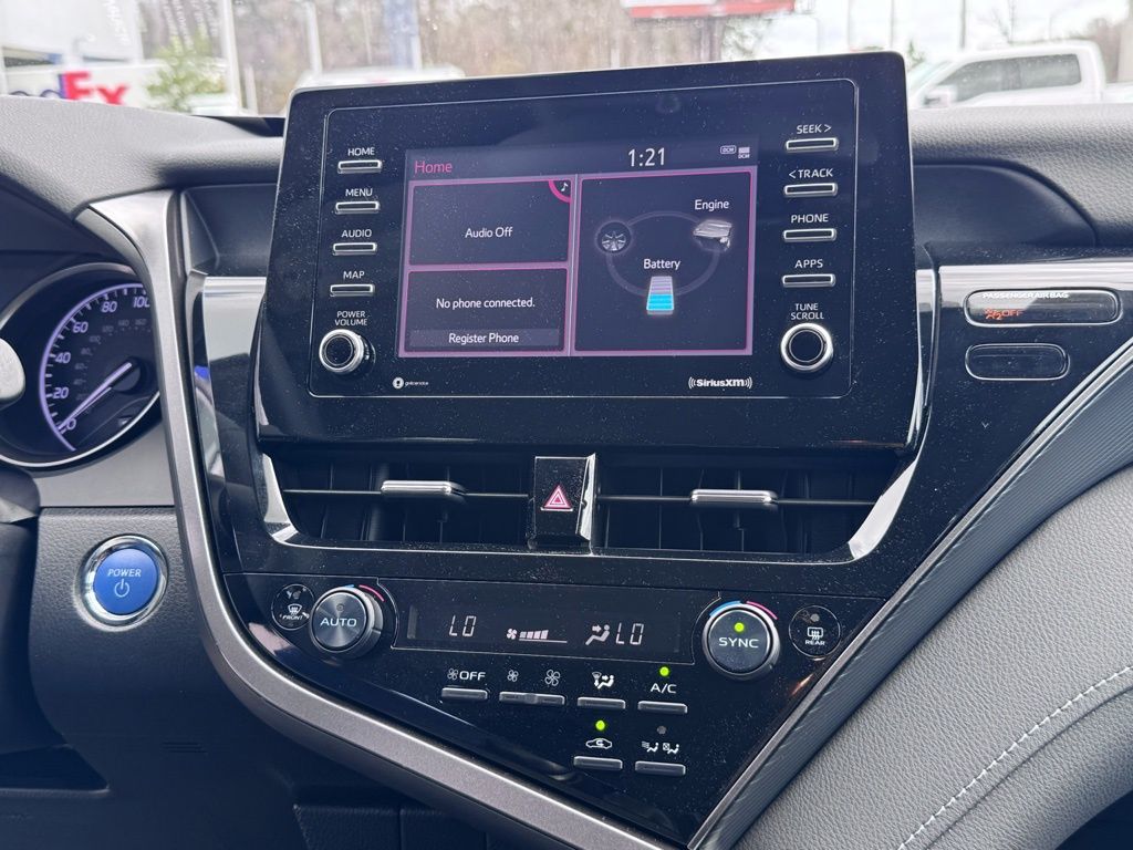 2021 Toyota Camry SE Hybrid