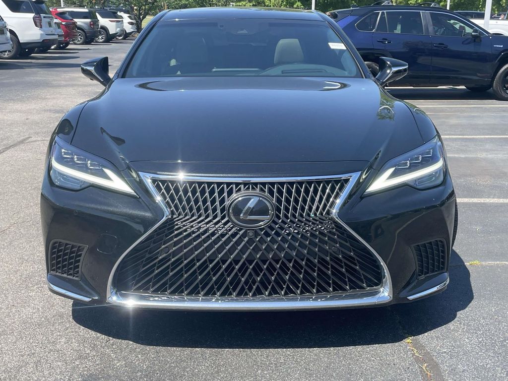Used 2021  Lexus 500 upgraded interior pkg image 6