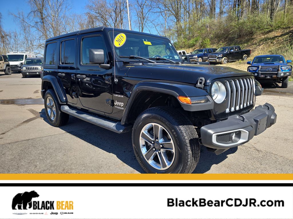 Black Clearcoat 2018 Jeep Wrangler Unlimited Sahara 4WD SUV / Crossover Four-Wheel Drive 8-Speed Automatic