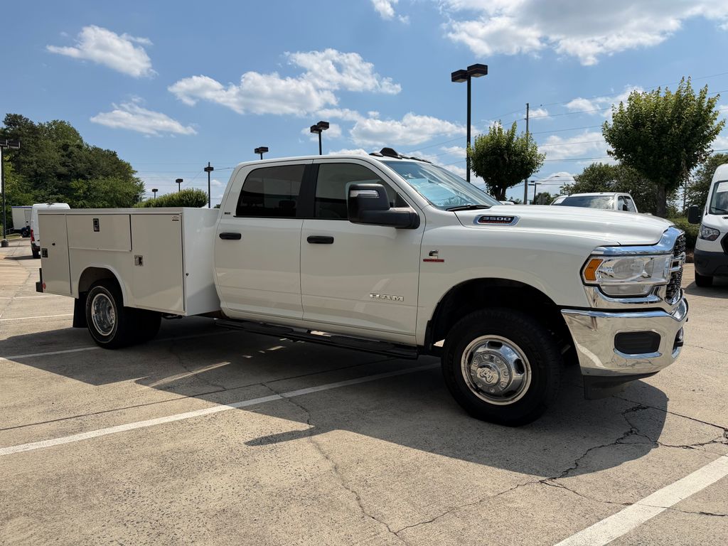 Bright White Clearcoat 2024 RAM 3500 Chassis Pickup Truck Four-Wheel Drive 6-Speed Automatic