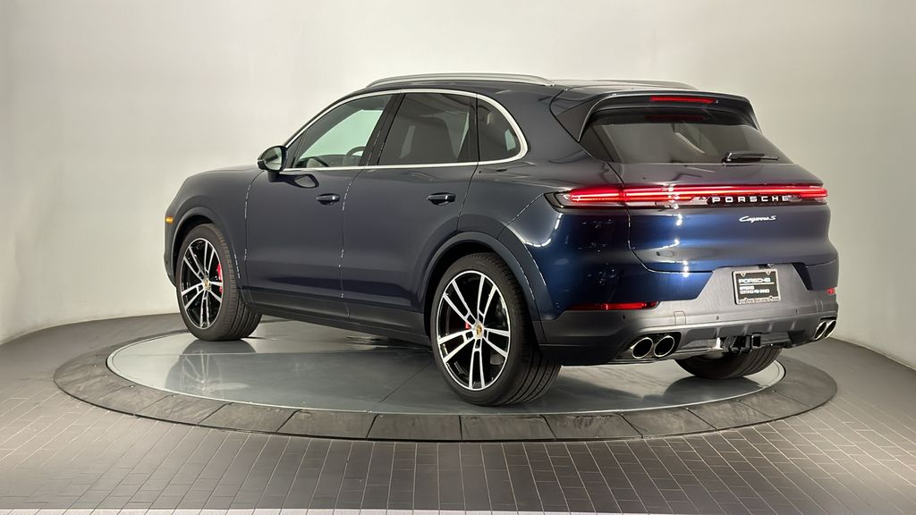 2024 Porsche Cayenne S 3