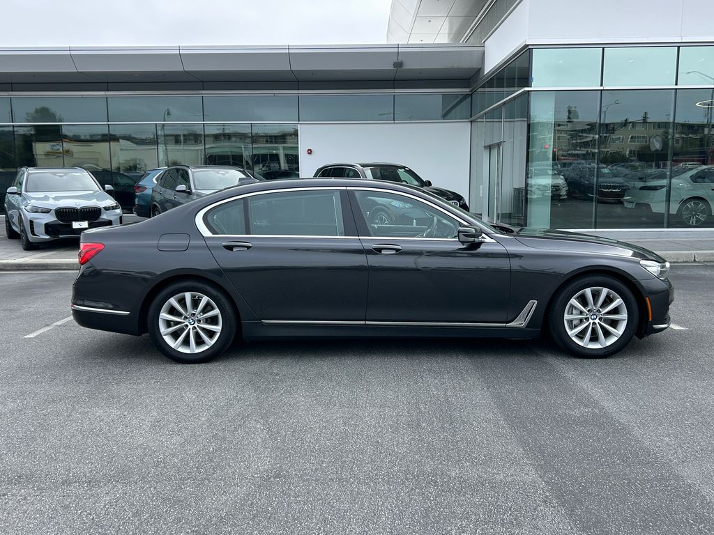 Thumbnail: 2018 BMW 7 Series - 6