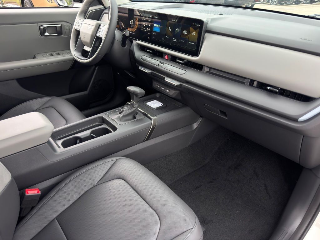 2027 Kia Seltos EX White at Shottenkirk Kia Fort Bend