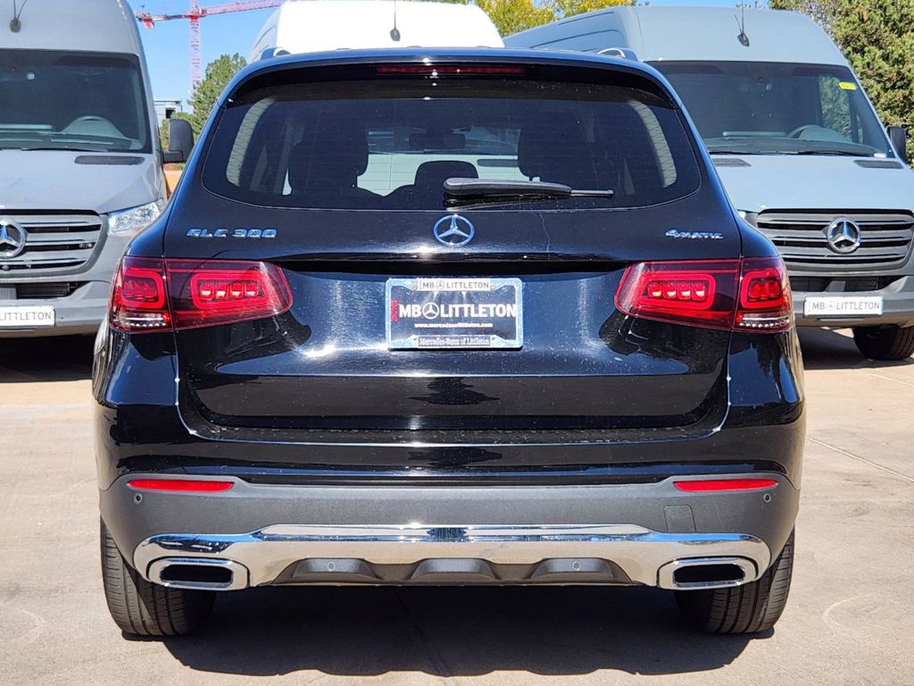 2021 Mercedes-Benz GLC GLC 300 6