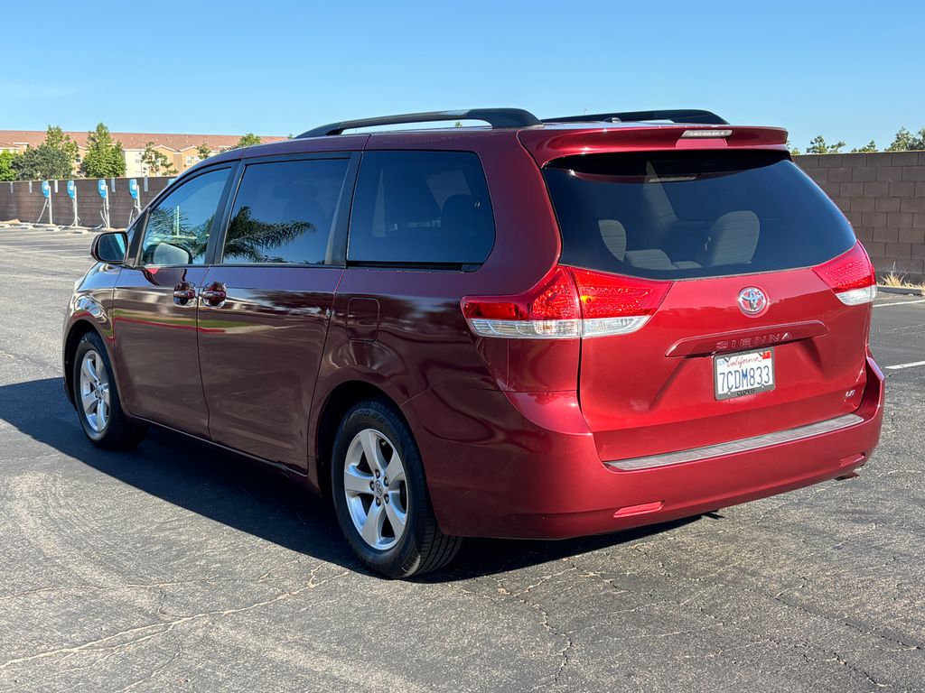 Thumbnail: 2013 Toyota Sienna - 7