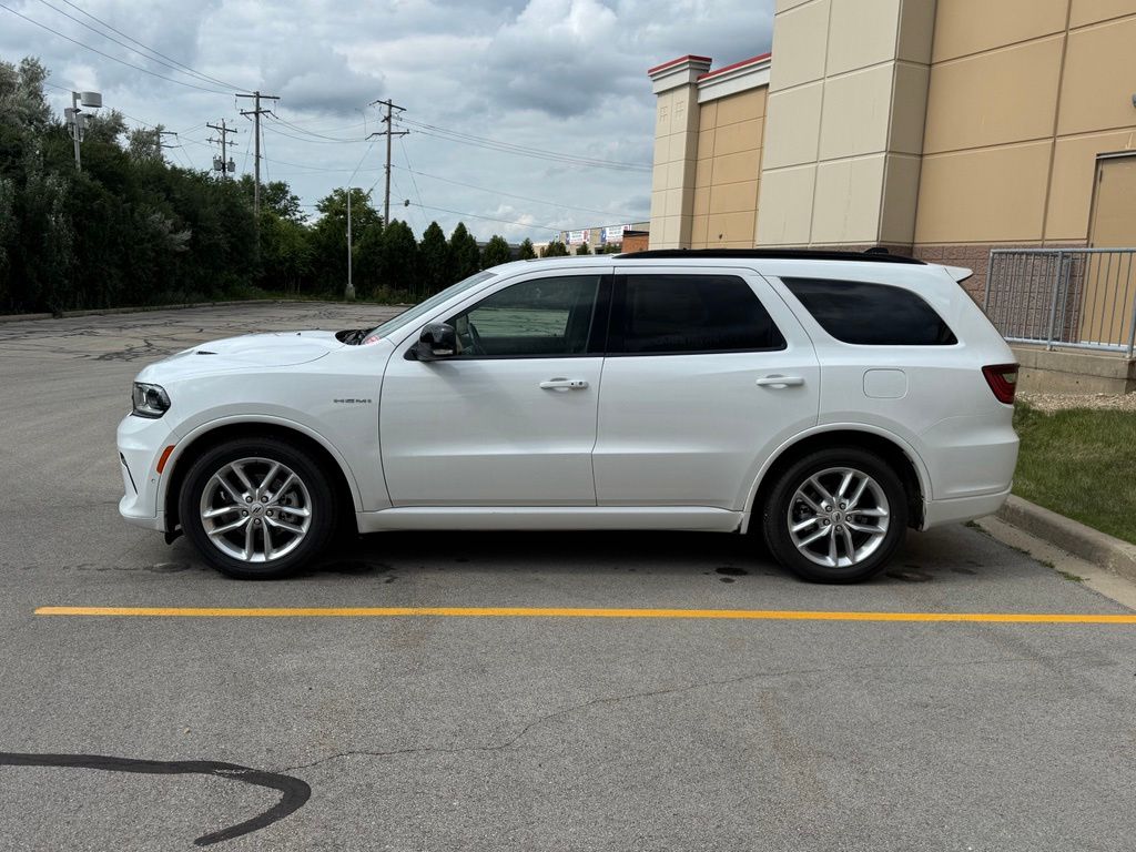 Used 2025 White Knuckle Clearcoat Dodge R/T Plus image 7