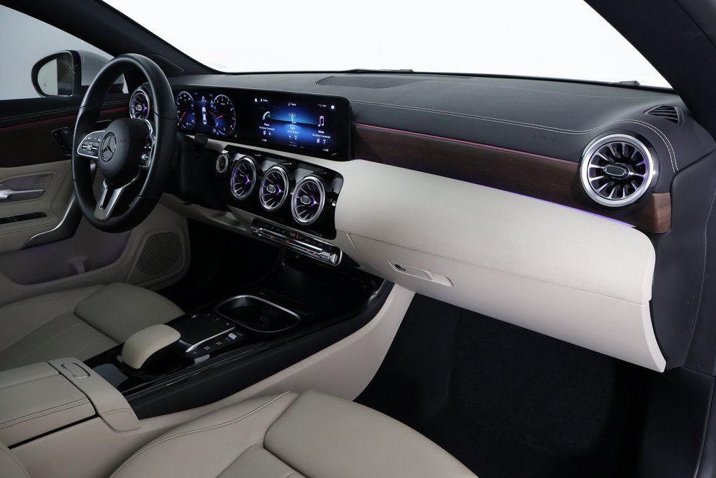 Thumbnail: 2023 Mercedes-Benz CLA - 9