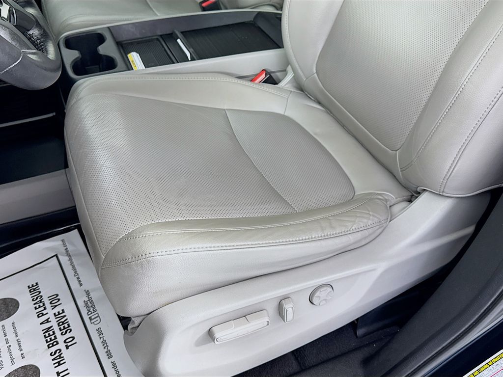 Used Car 2020 Honda Odyssey  Elite For Sale Under $25,000 In Austin, Texas