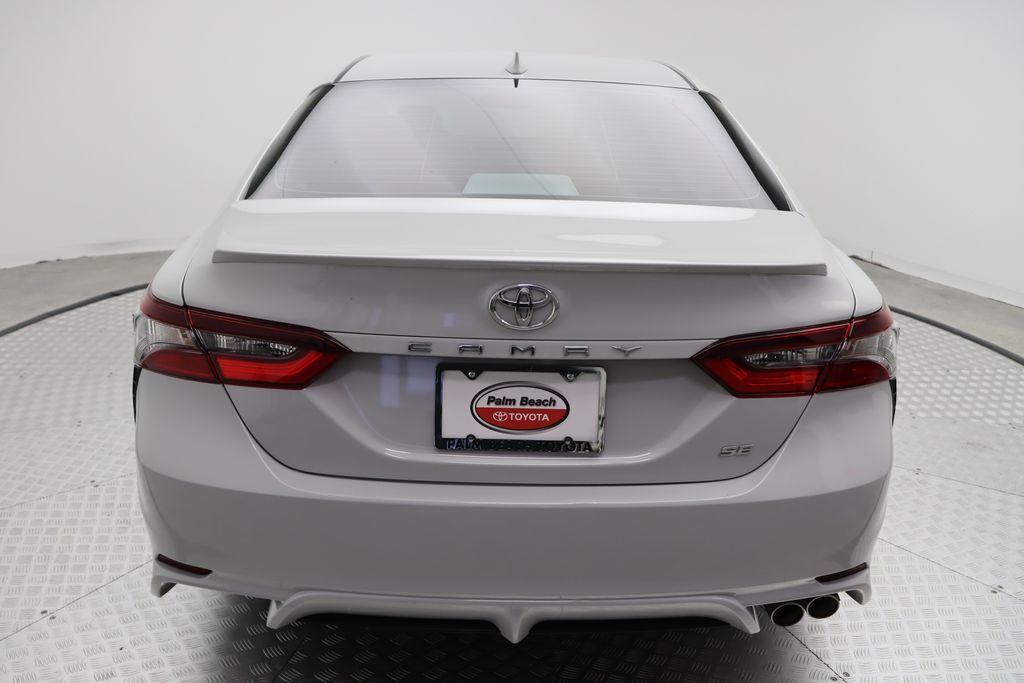 2024 Toyota Camry SE 10