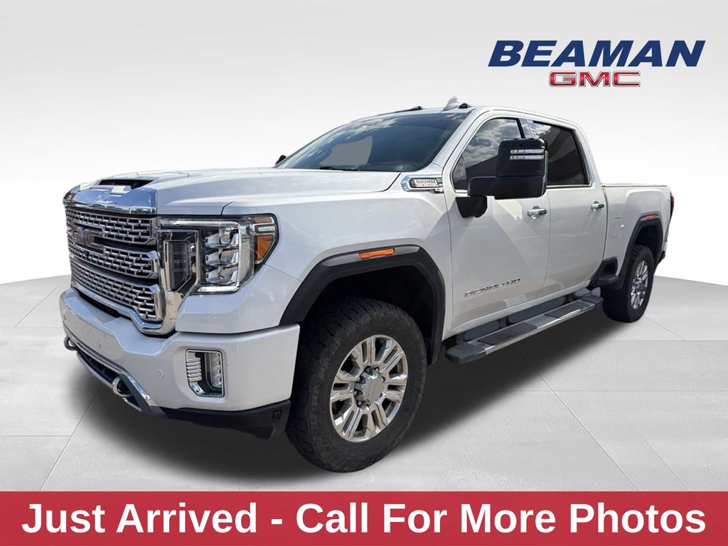 White Frost Tricoat 2022 GMC Sierra 2500HD Pickup Truck Four-Wheel Drive Automatic