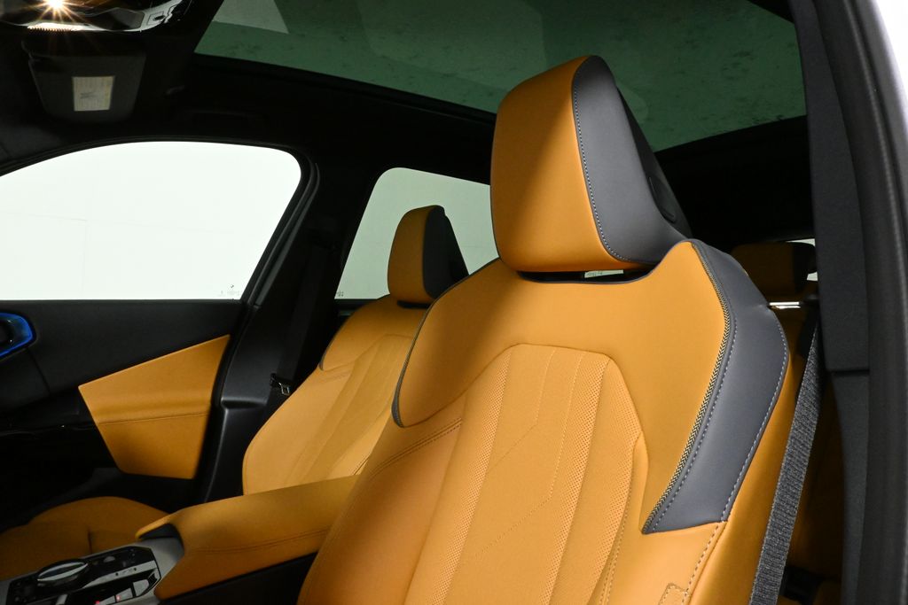 Thumbnail: 2025 BMW X3 - 17