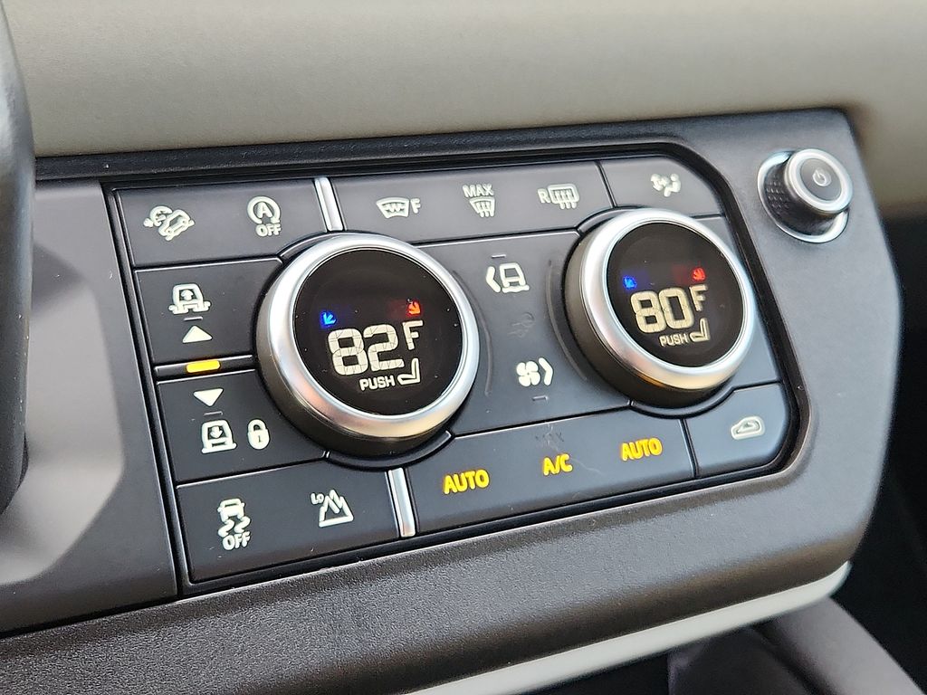 Thumbnail: 2020 Land Rover Defender - 16