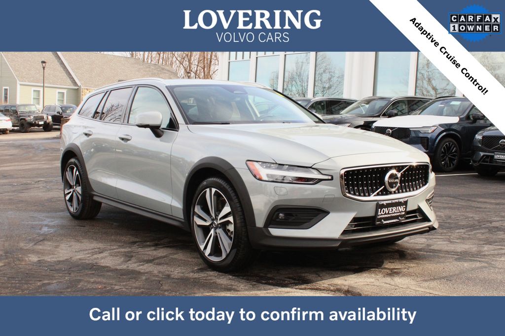 2025 Volvo V60 Cross Country B5 Plus AWD