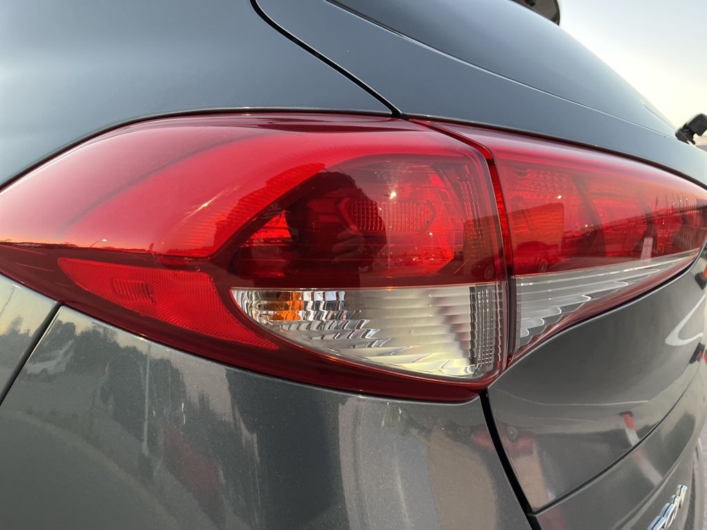 Thumbnail: 2018 Hyundai Tucson - 7