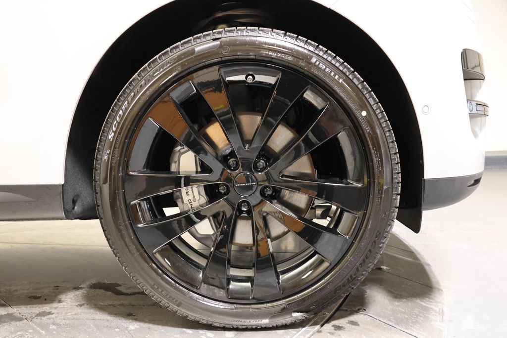 Thumbnail: 2026 Land Rover Range Rover Sport - 13