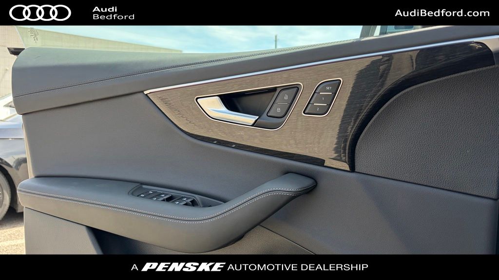 Thumbnail: 2026 Audi Q8 - 15