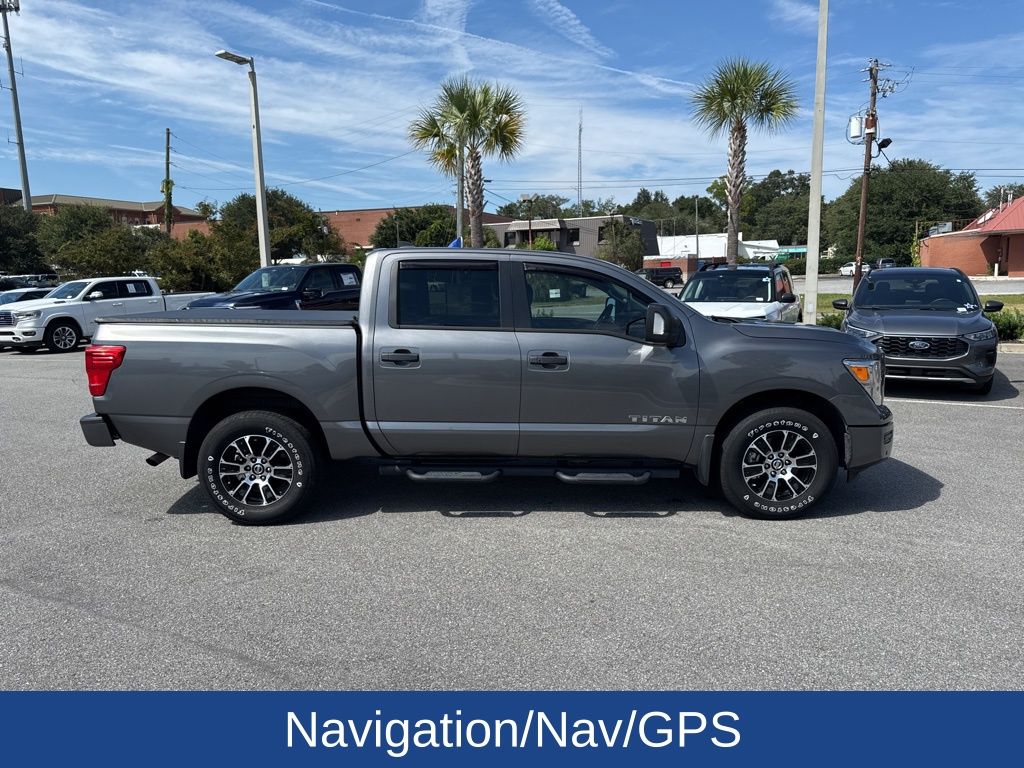 2022 Nissan Titan SV