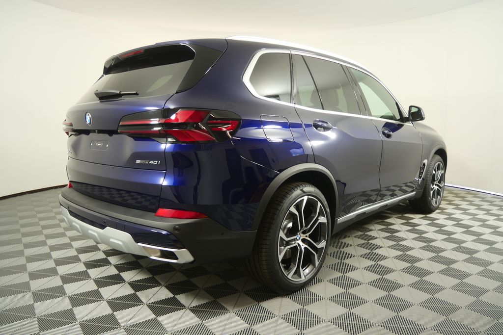 Thumbnail: 2026 BMW X5 - 3