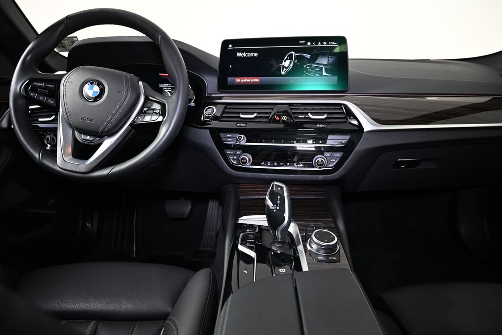 2022 BMW 5 Series 530i xDrive 16