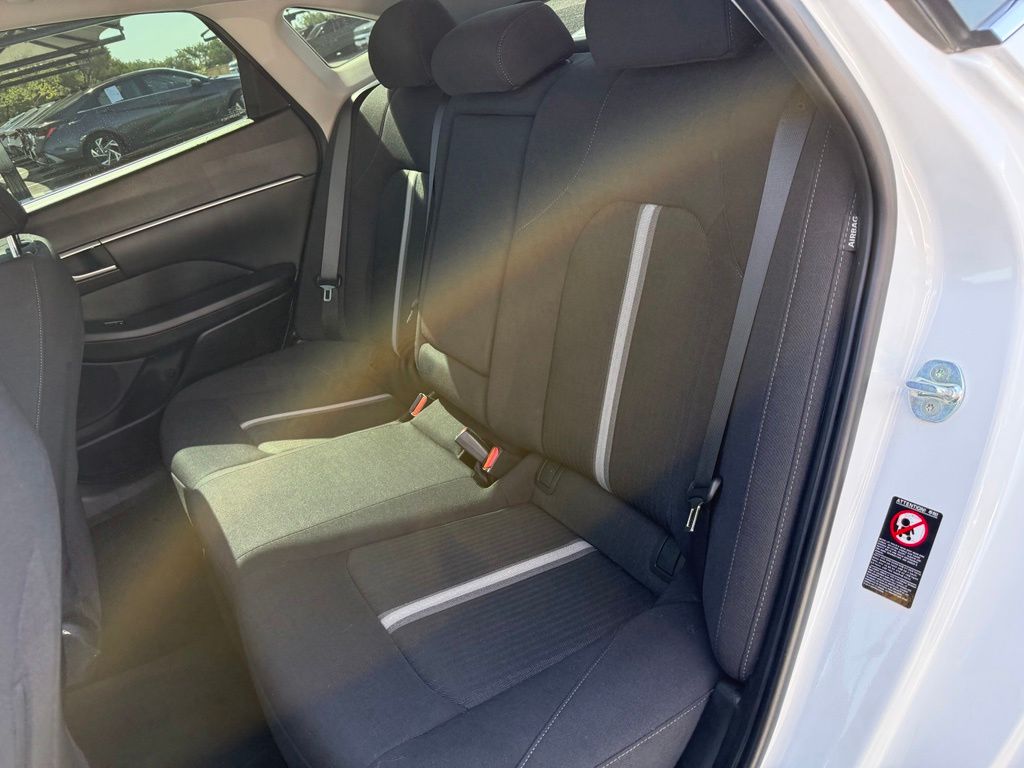 Thumbnail: 2021 Hyundai Sonata - 22