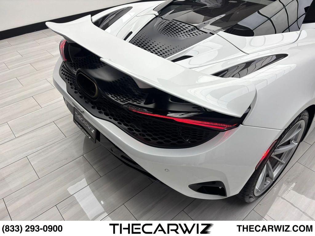 2024 McLaren 750S
