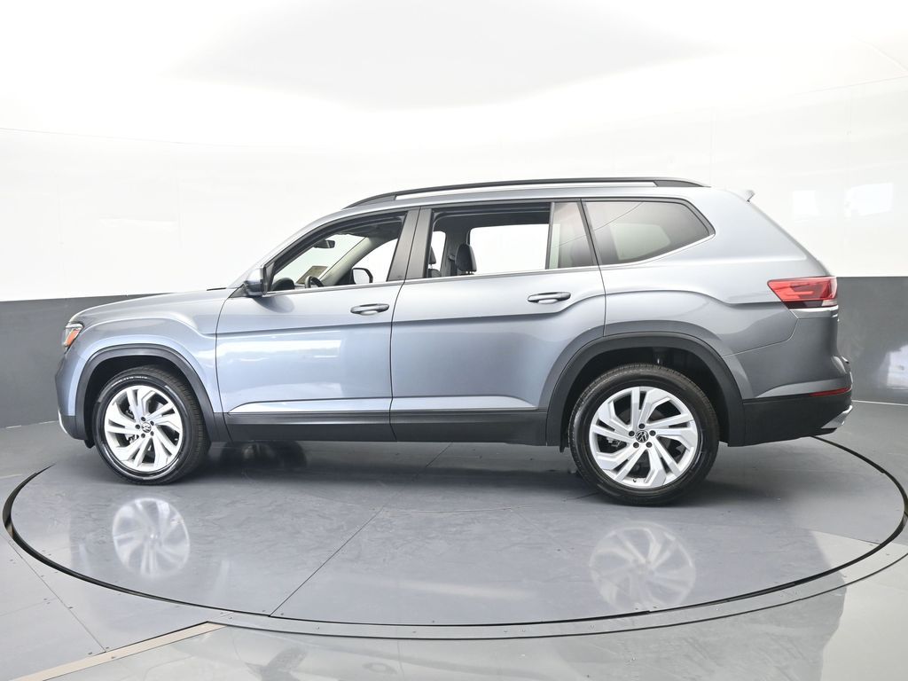 Used 2021 Gray Volkswagen 3.6L V6 SE w/Technology image 3