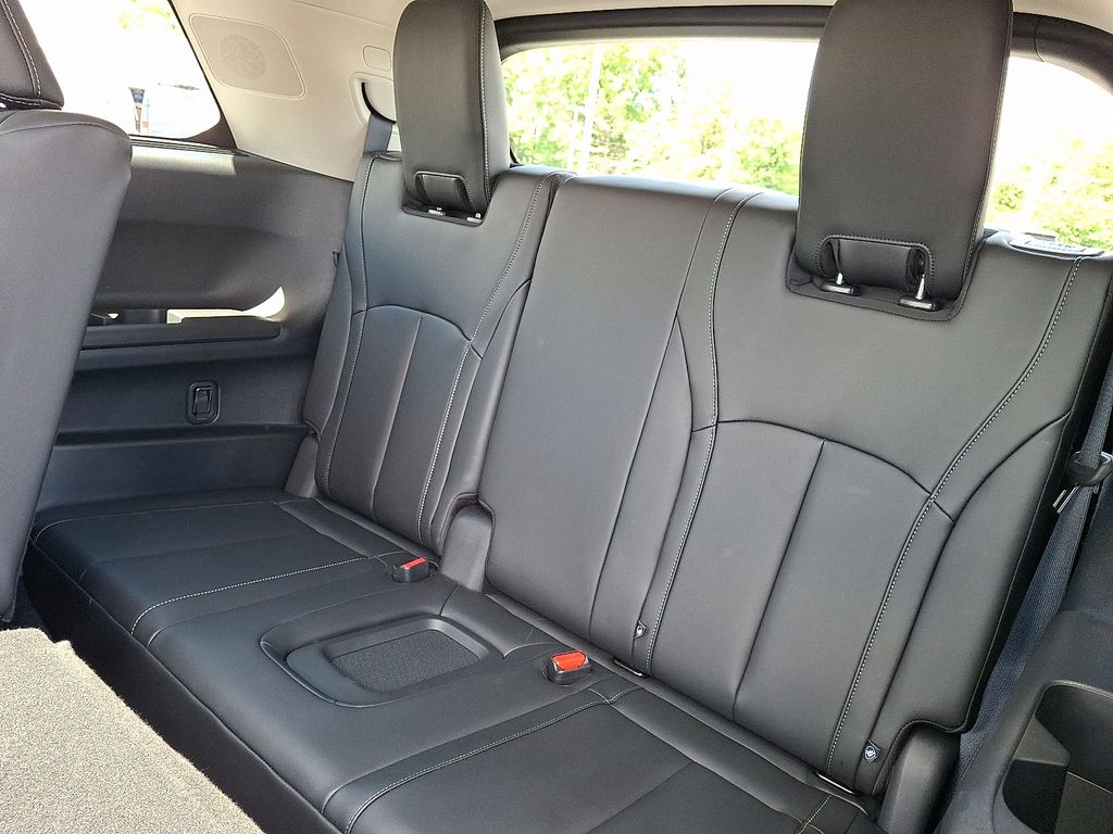 2026 INFINITI QX60 — photo 12