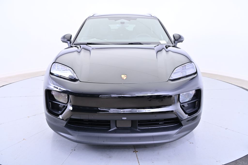 Thumbnail: 2025 Porsche Macan - 8