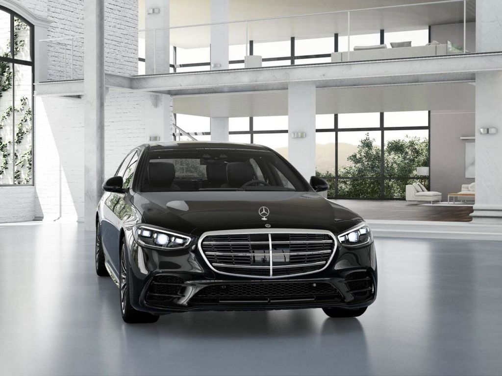 2025 Mercedes-Benz S-Class S 580 E Hybrid 8