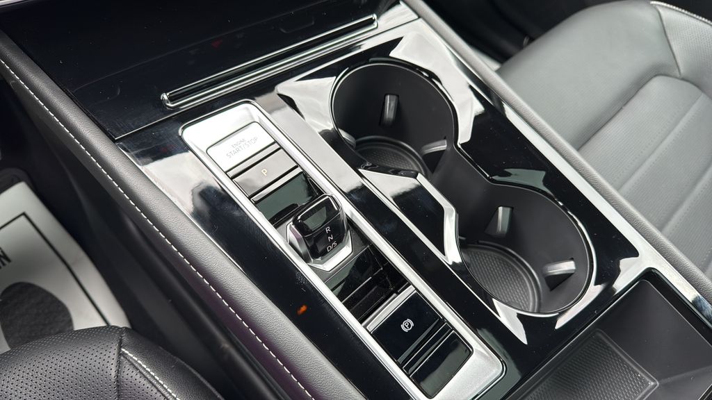 2025 Volkswagen Atlas Cross Sport