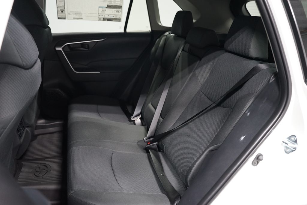 Thumbnail: 2025 Toyota RAV4 - 27