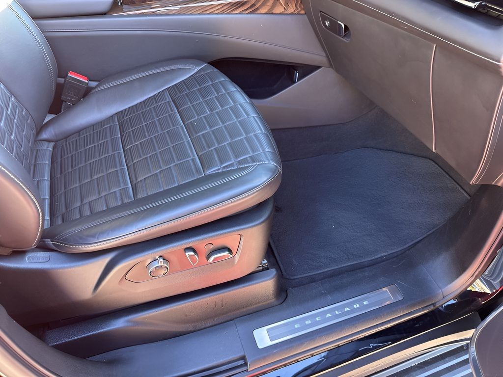 Used Car 2022 Cadillac Escalade Esv  Sport Platinum For Sale Under $70,000 In Austin, Texas