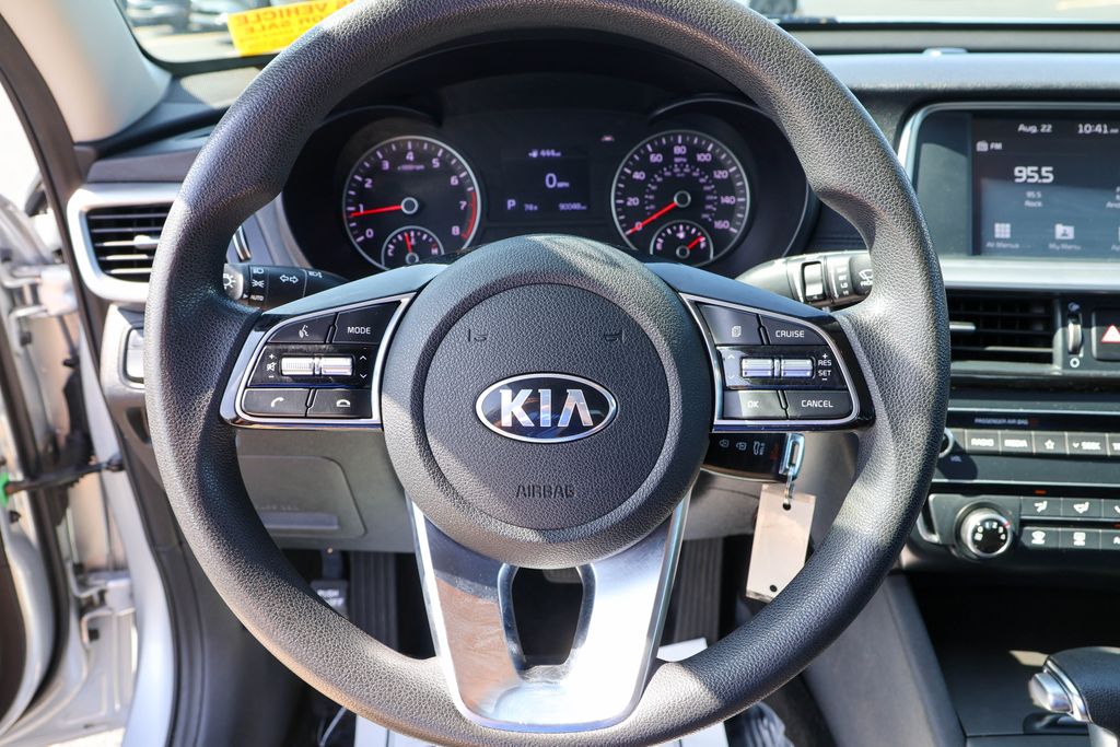 2019 Kia Optima LX 17