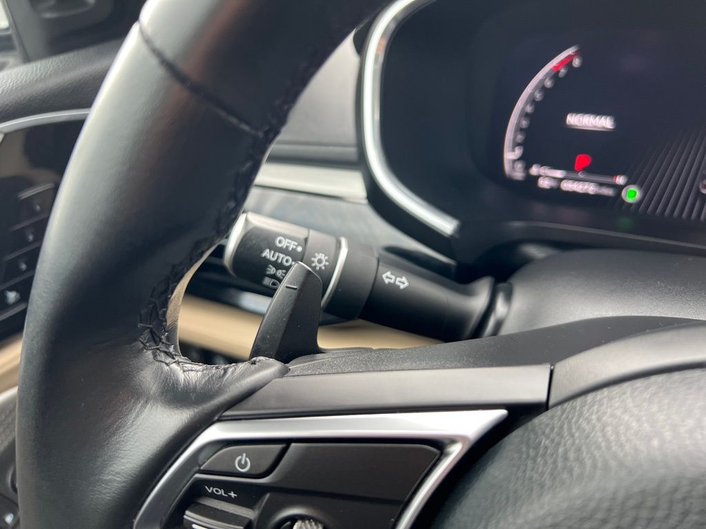 Thumbnail: 2023 Acura MDX - 19